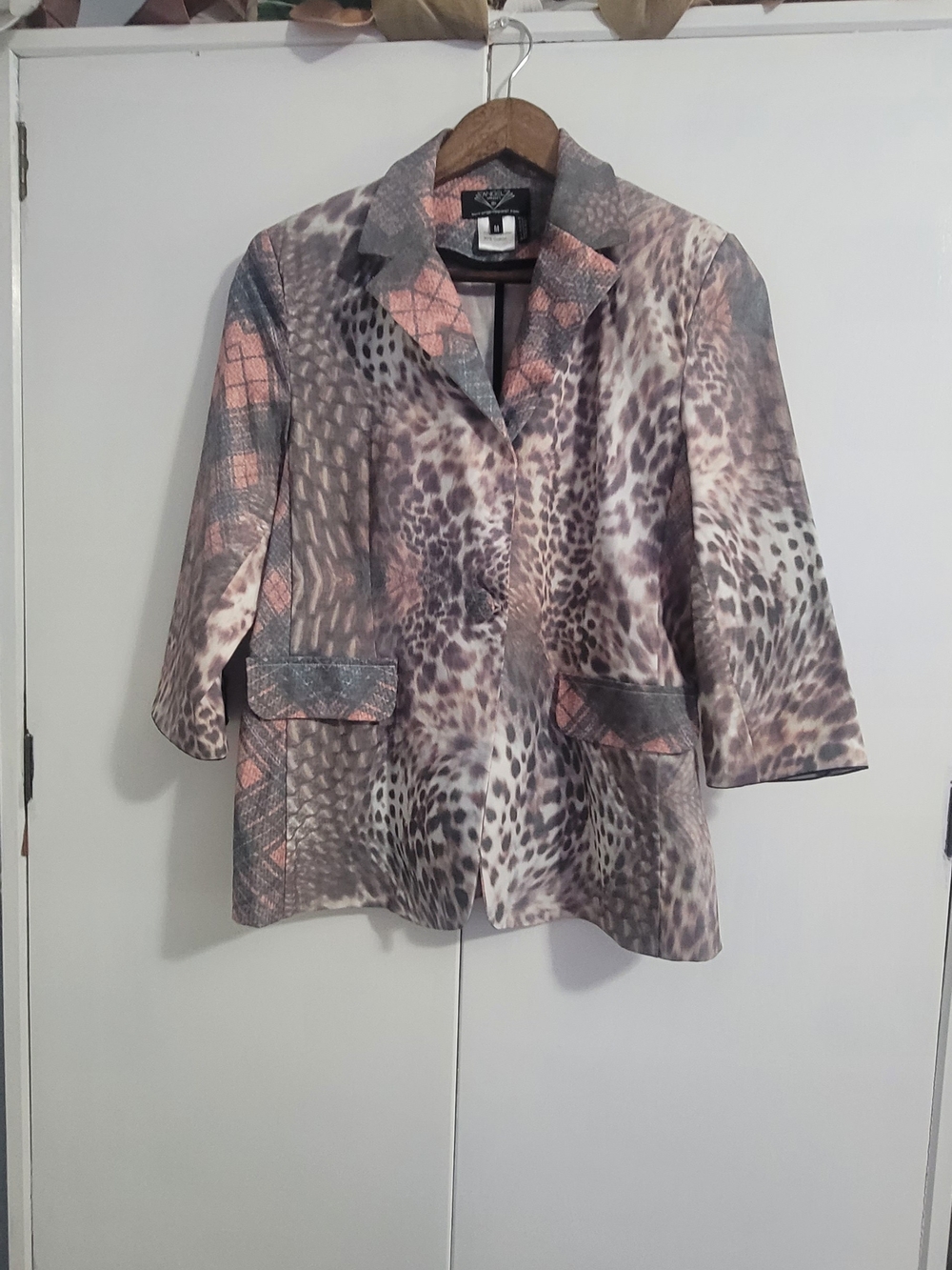 Animal-Print Pink & Gray Womens Blazer with Notch Lapel